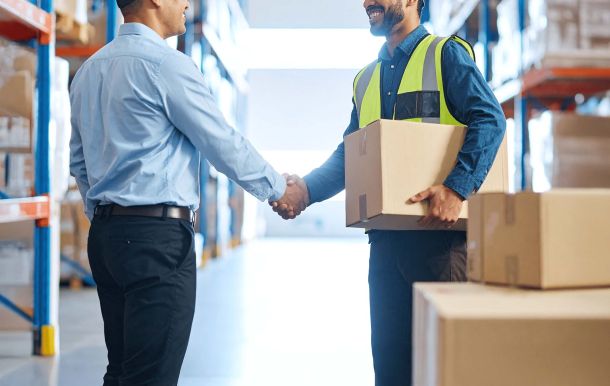 un fornitore consegna acquisti indiretti